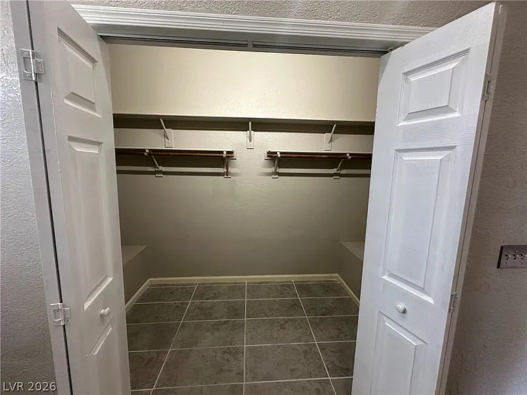 2109 Cedar Hills St — Photo 17