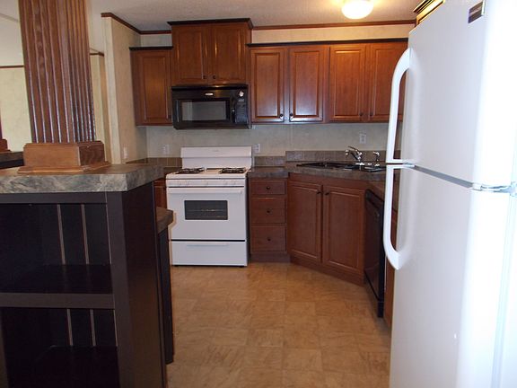 4th image of 3325 Susan Cir S