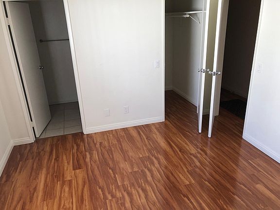 3rd image of 518 N Mentor Ave APT 201