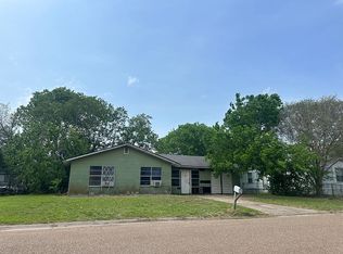 3407 Catalpa St, Victoria, TX 77901