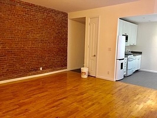 2nd image of 53 E 97th St #2C