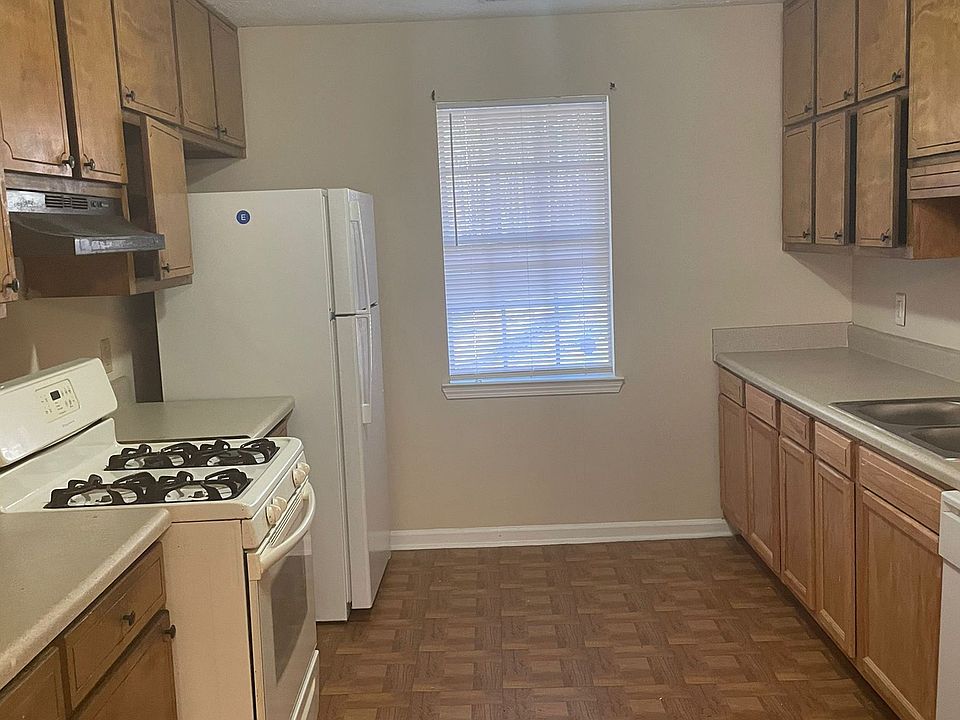 8546 Pineland Dr Jonesboro GA Zillow