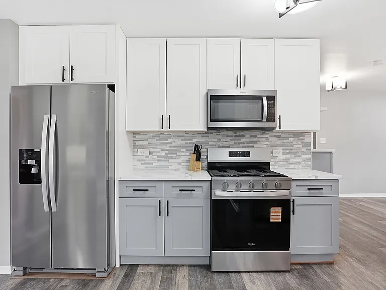 1865 W 64th Pl — Photo 12