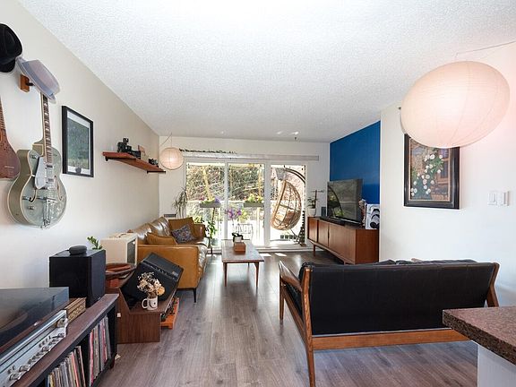 5th image of 825 E 7th Ave #307