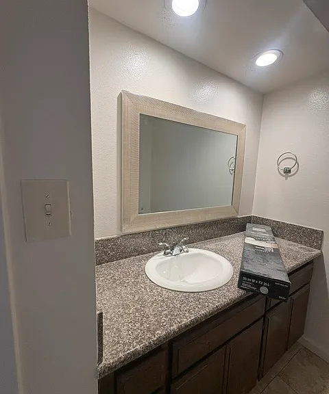 310 S Argyle Ave #106 — Photo 8