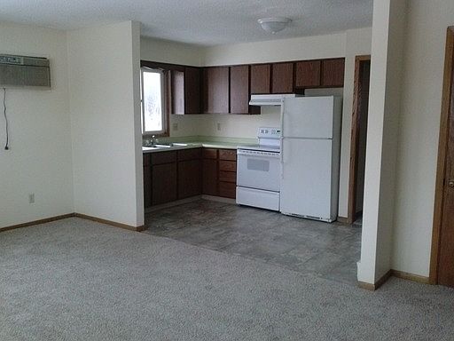 2nd image of 1520 4th Ave SE APT D