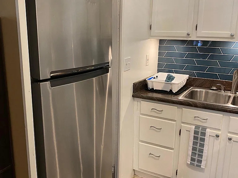 2227 Bolinas St #2 — Photo 15