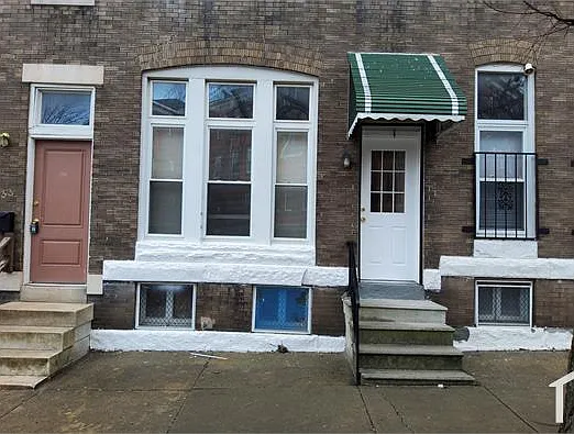 4 bed, $2,900 — Photo 2