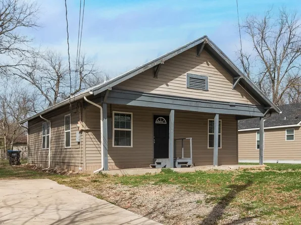 2104 Division St, Greenville, TX 75401