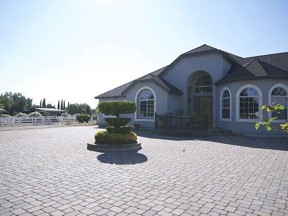 Driveway Circle