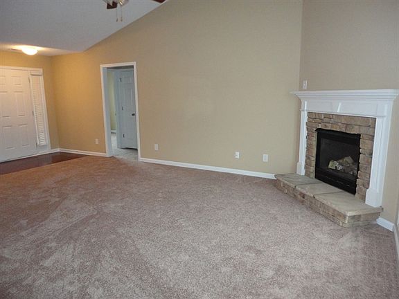 2nd image of 850 Franklin Mill Trce