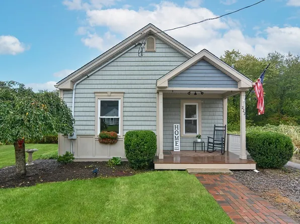222 South St, Plainville, MA 02762