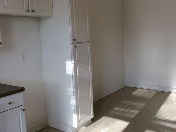 4th image of 107 Kensington Ave APT 304B