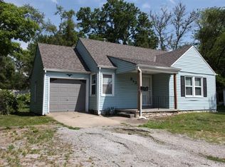 8421 Blue Ridge Blvd, Kansas City, MO 64138