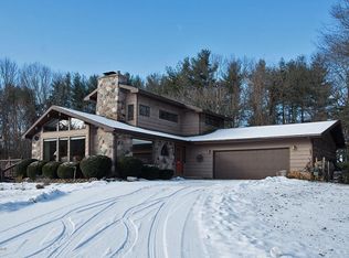 10050 Huff Rd, Bellevue, MI 49021