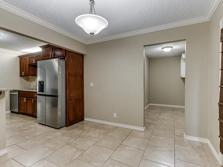 1515 Charles St — Photo 17