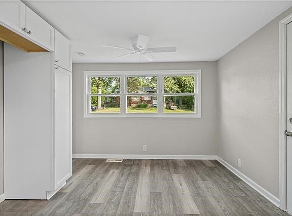 4th image of 1401 S Kings Hwy