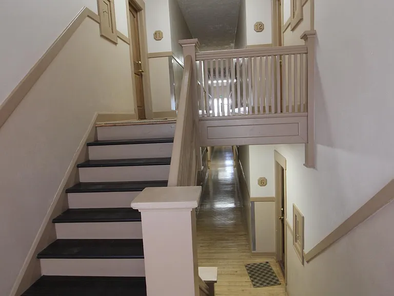 1141 E Market St #11 — Photo 4