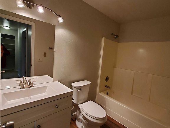 4th image of 13419 98th Avenue Ct E