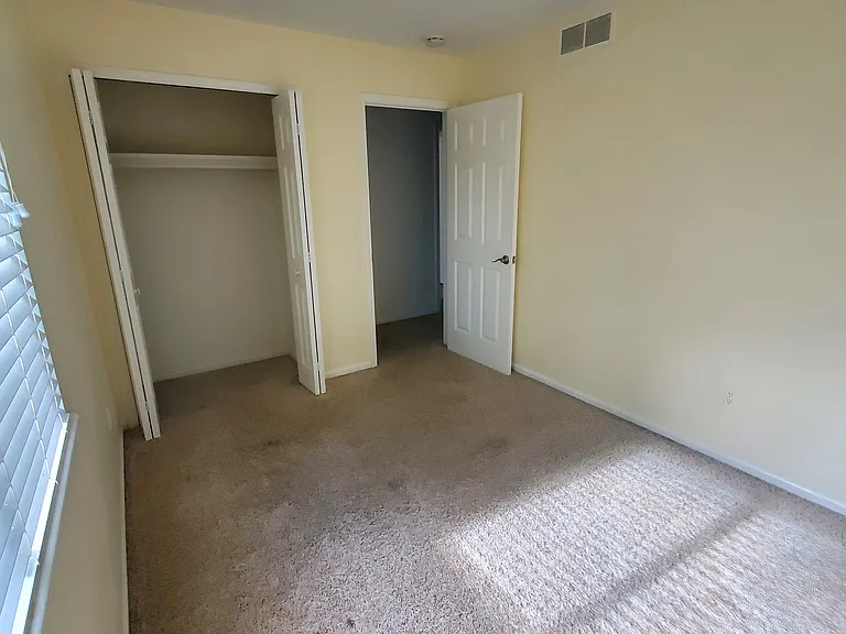 1043 Olson Ave — Photo 15