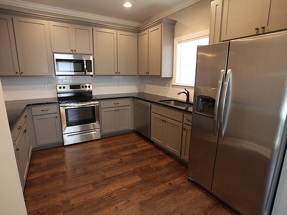 5th image of 818 Annalue Dr #G1