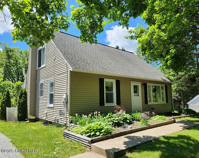 2nd image of 9 Elliot Avenue