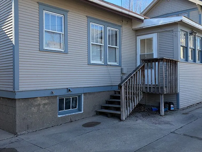 918 S 1st Ave — Photo 3