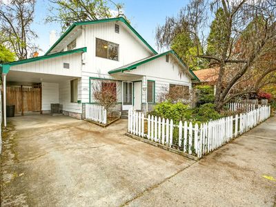 1206 NW Conklin Ave, Grants Pass, OR, 97526