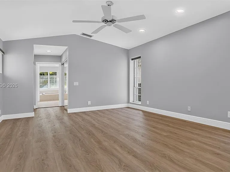 1520 Seabay Rd — Photo 54