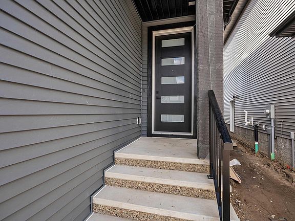 4th image of 4004 40th St