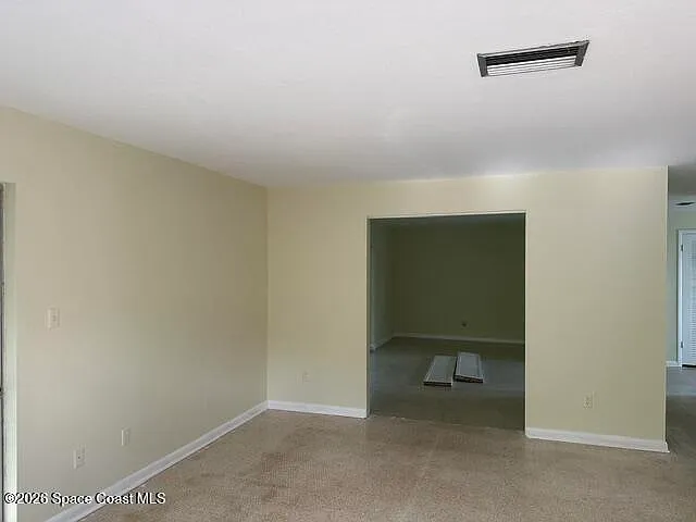 305 Marlin Dr S — Photo 2