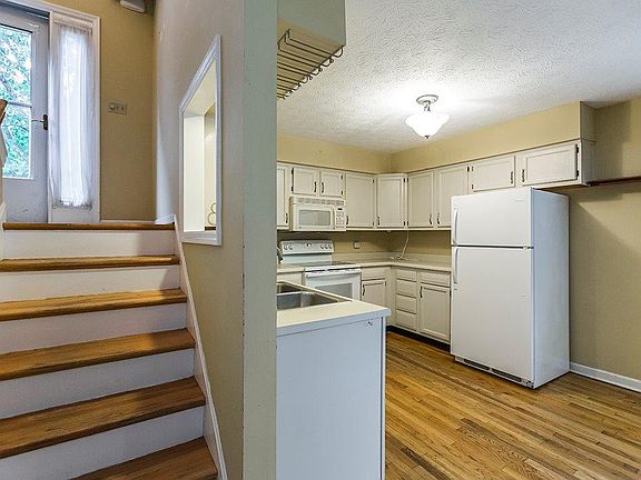 5th image of 3623 Leisure Creek Ct