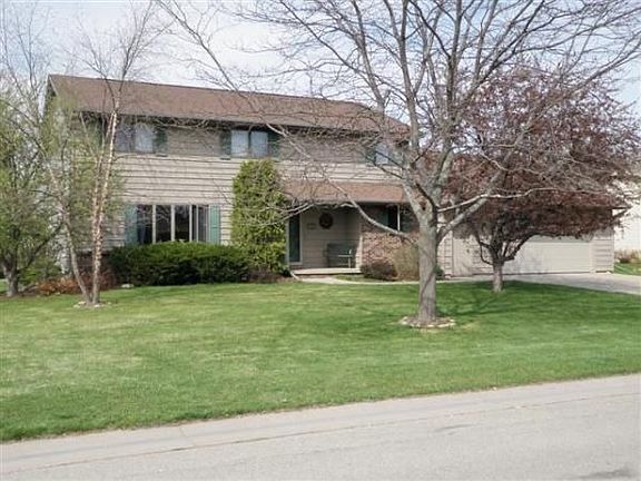 2nd image of 908 Mill Pond Ln