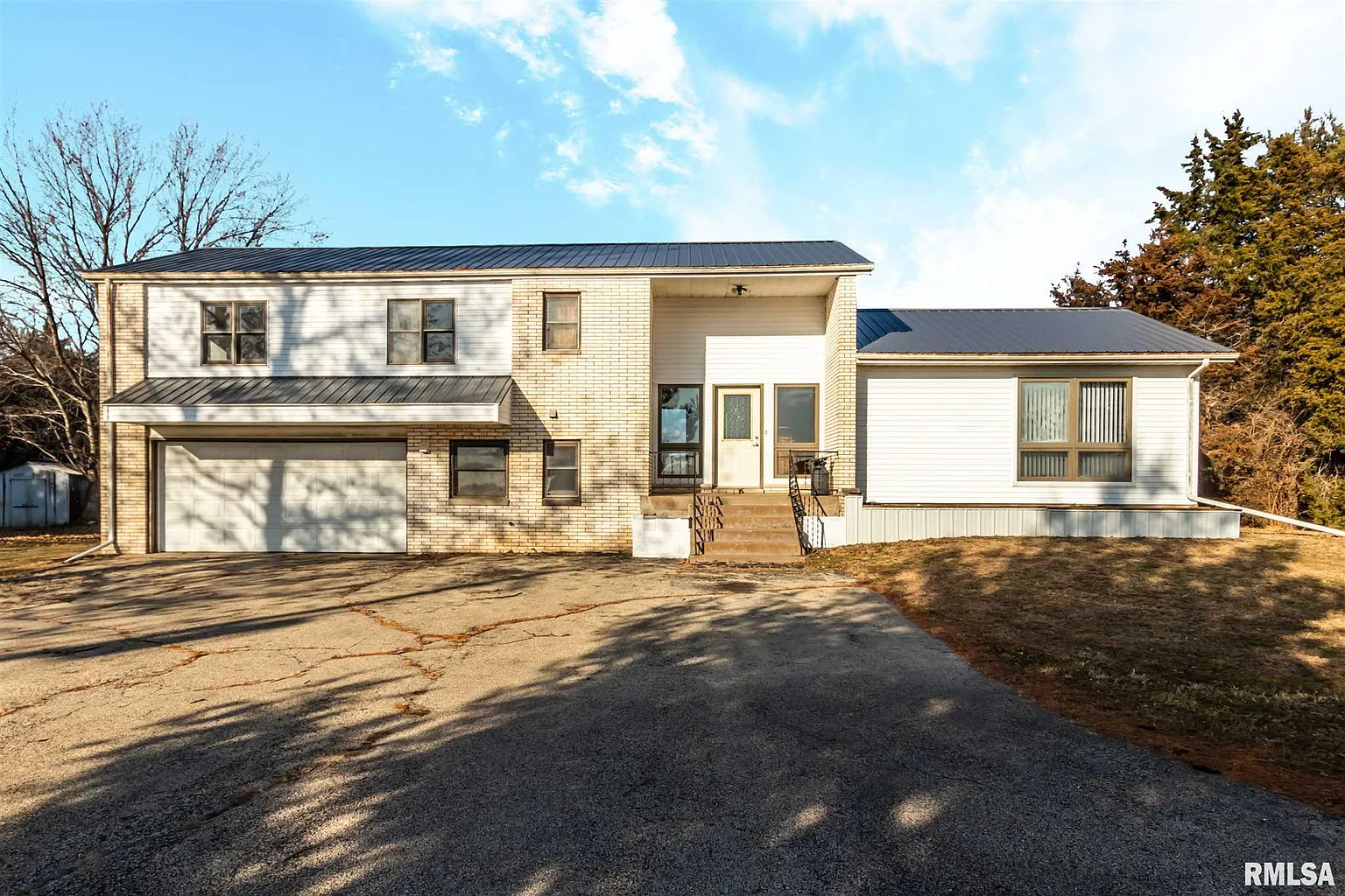 7824 Townline Rd photo 1