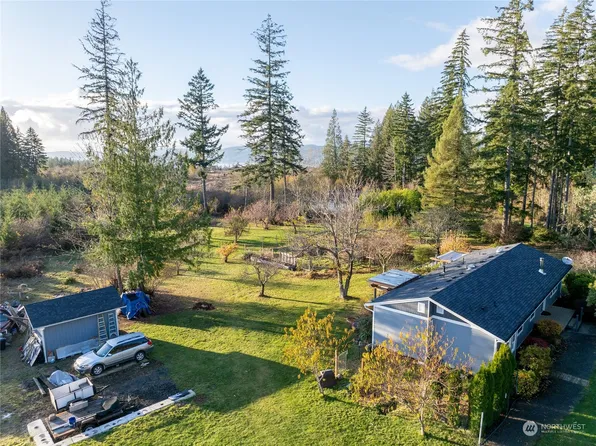 890 E Cedar Street, Belfair, WA 98528