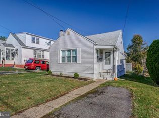21 Chestnut Pkwy, Wallingford, PA 19086
