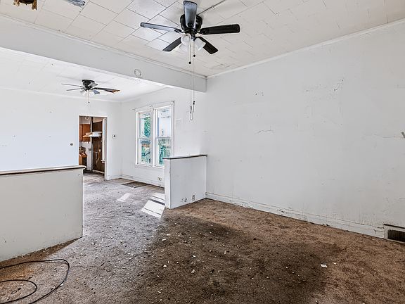 5th image of 11723 S Stewart Ave