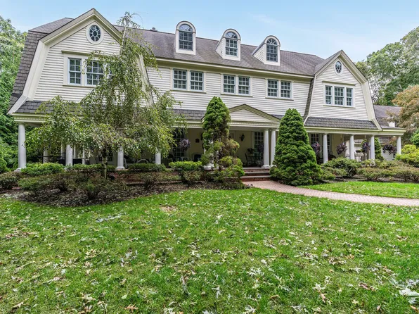 9680 N Bayview Rd, Southold, NY 11971