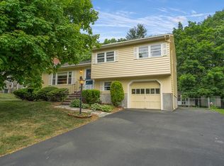 24 Kieran Rd, Reading, MA 01867