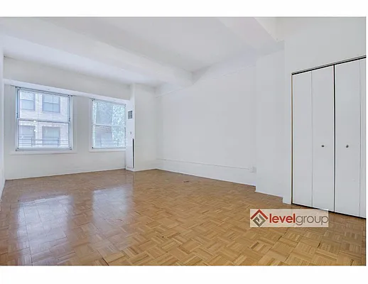 Rented by Level Group | media 19