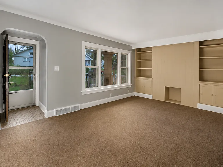 4650 Burleigh Rd #1 — Photo 11