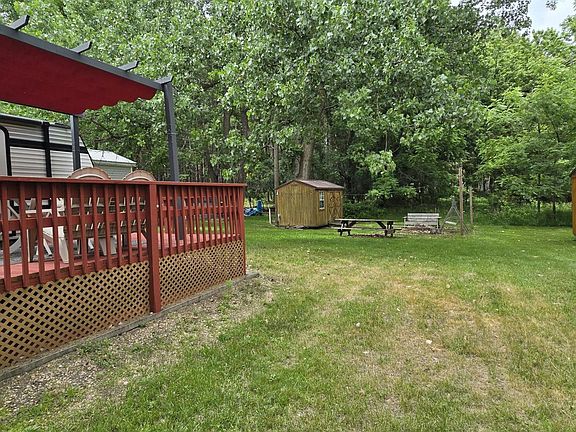 3rd image of 17/249 Woodhaven Dr E
