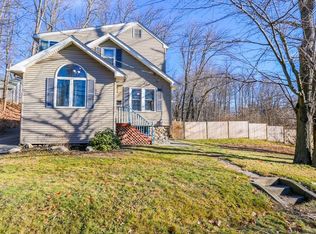 46 Pleasant St, Paxton, MA 01612