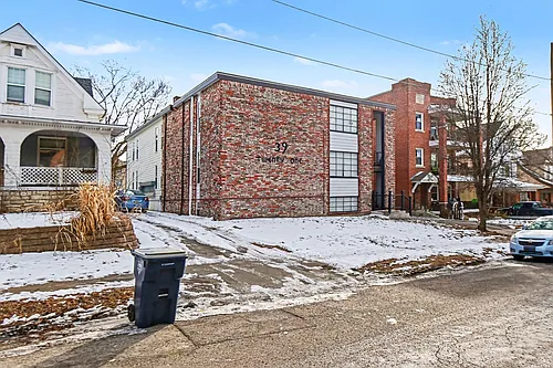3921 Wyandotte Photo 1