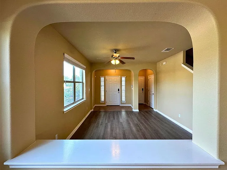 321 Braylen Cv — Photo 8