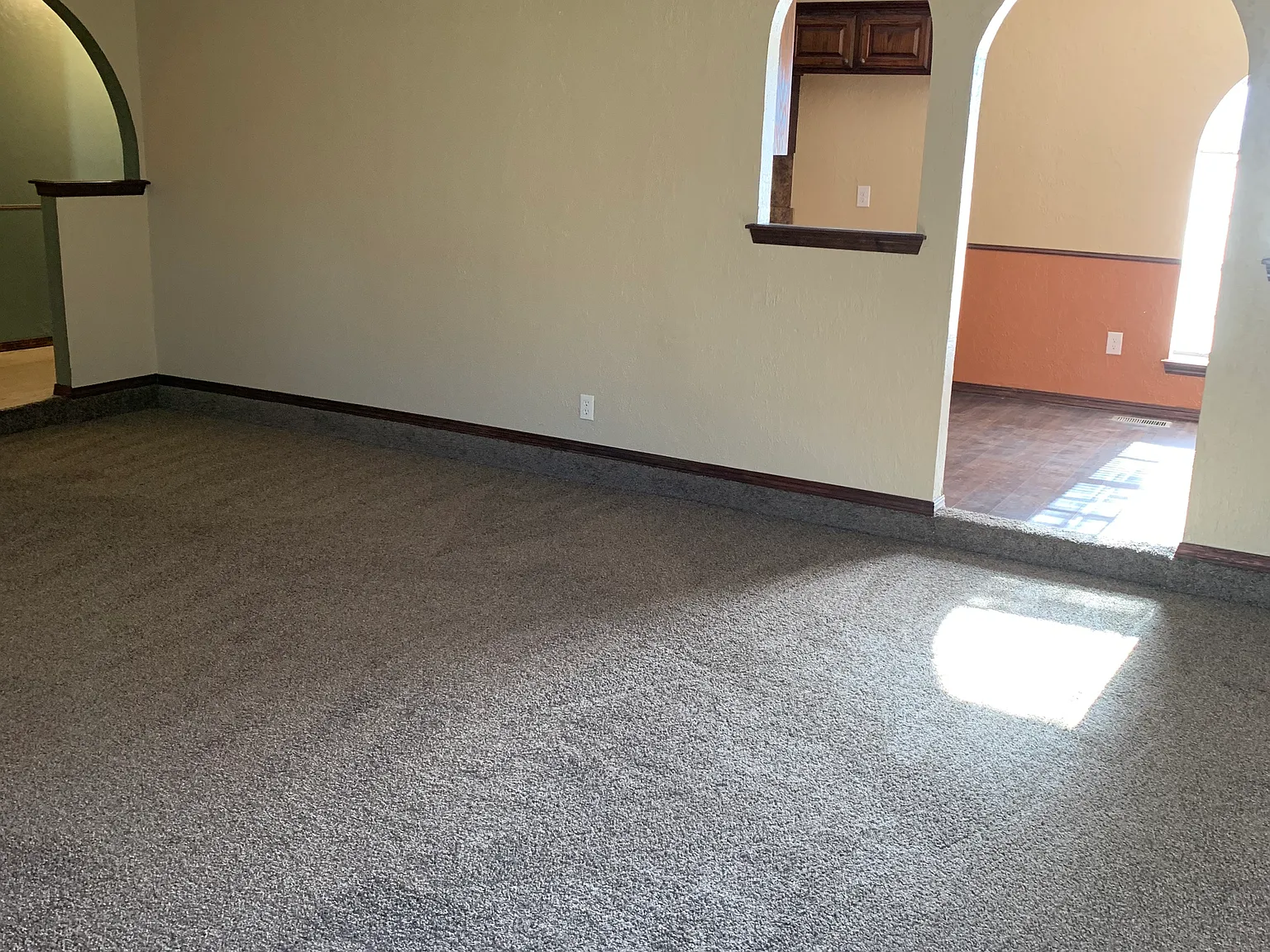 3 bed, 1400 sqft, $1,400 — Photo 4