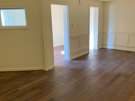 2nd image of 253 Roseville Ave