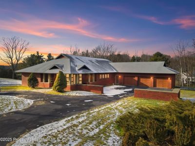 1301 Violet Ter, Waverly Township, PA, 18411