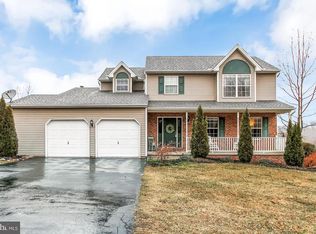 19276 Rosewood Dr, Stewartstown, PA 17363