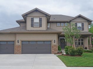 1020 SW Argyl St, Lees Summit, MO 64081